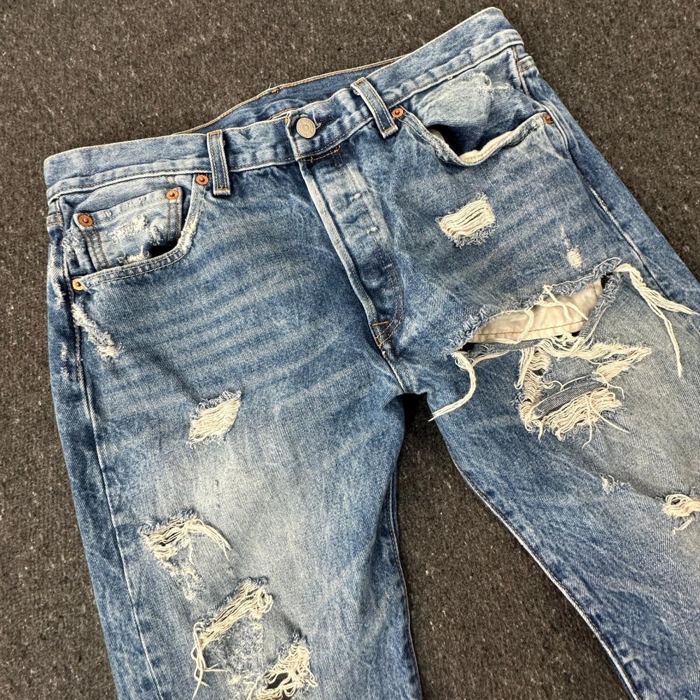 Levis 501 Original Fit Jeans Men 33x34 Blue Distressed Destroyed Shredded Grunge